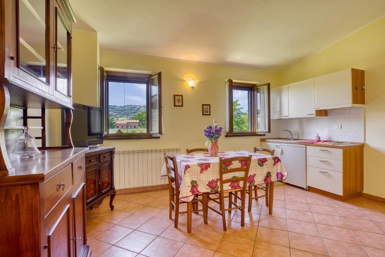 Agriturismo Le Terre Del Casale Assisi Bagian luar foto