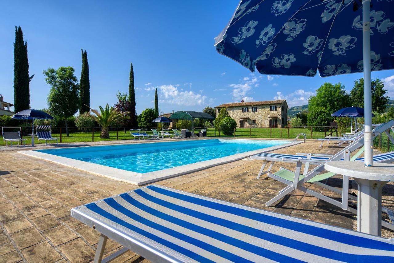 Agriturismo Le Terre Del Casale Assisi Bagian luar foto