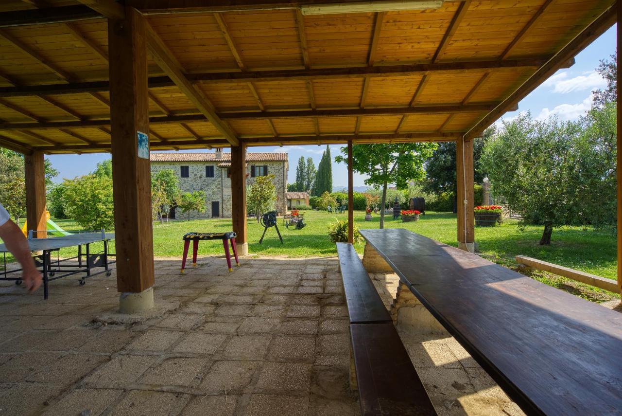 Agriturismo Le Terre Del Casale Assisi Bagian luar foto