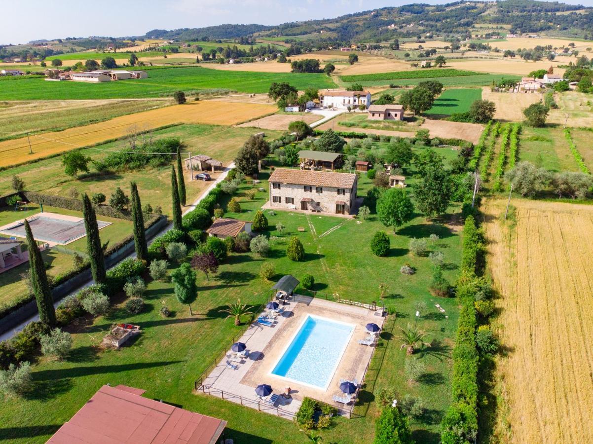 Agriturismo Le Terre Del Casale Assisi Bagian luar foto