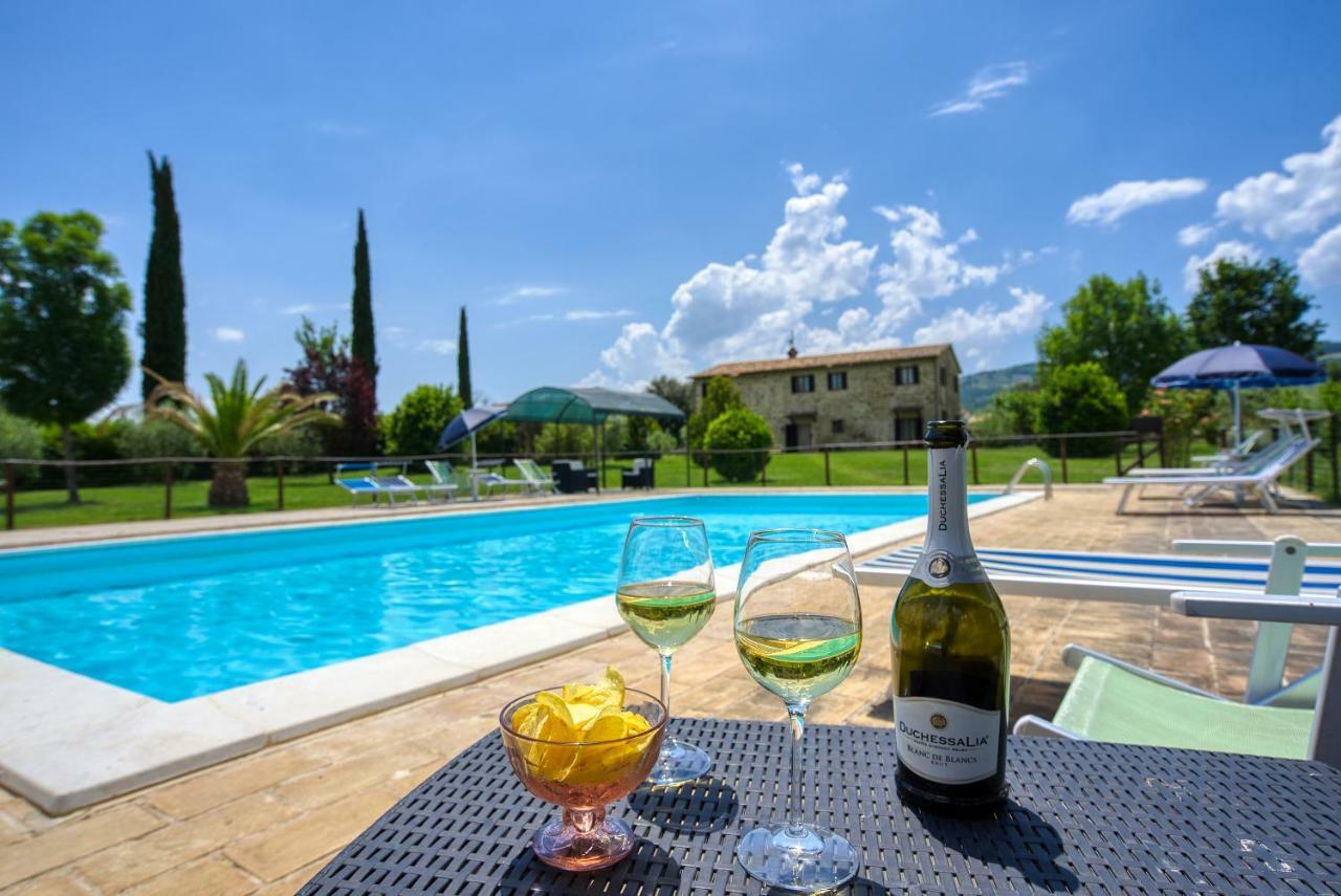 Agriturismo Le Terre Del Casale Assisi Bagian luar foto