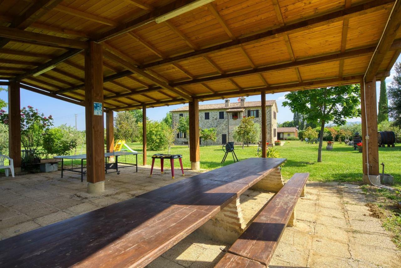 Agriturismo Le Terre Del Casale Assisi Bagian luar foto