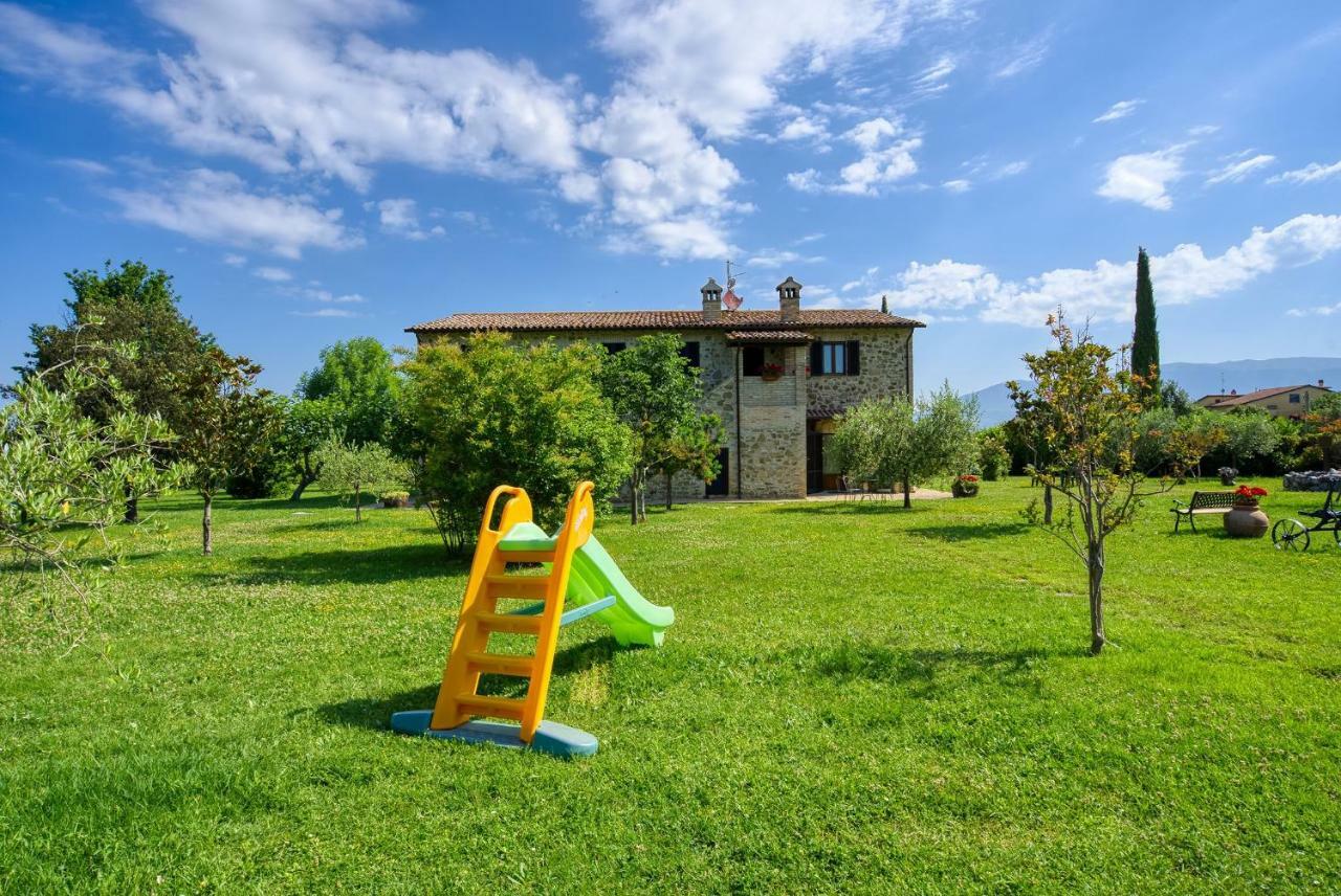 Agriturismo Le Terre Del Casale Assisi Bagian luar foto