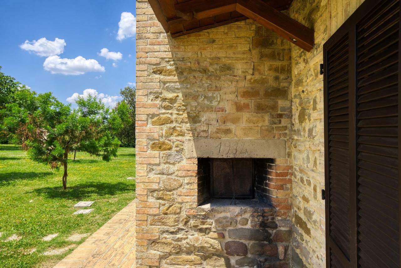 Agriturismo Le Terre Del Casale Assisi Bagian luar foto