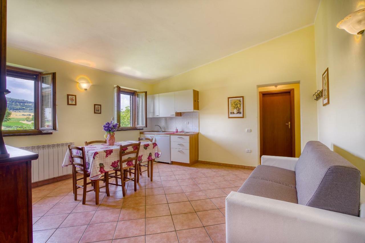 Agriturismo Le Terre Del Casale Assisi Bagian luar foto